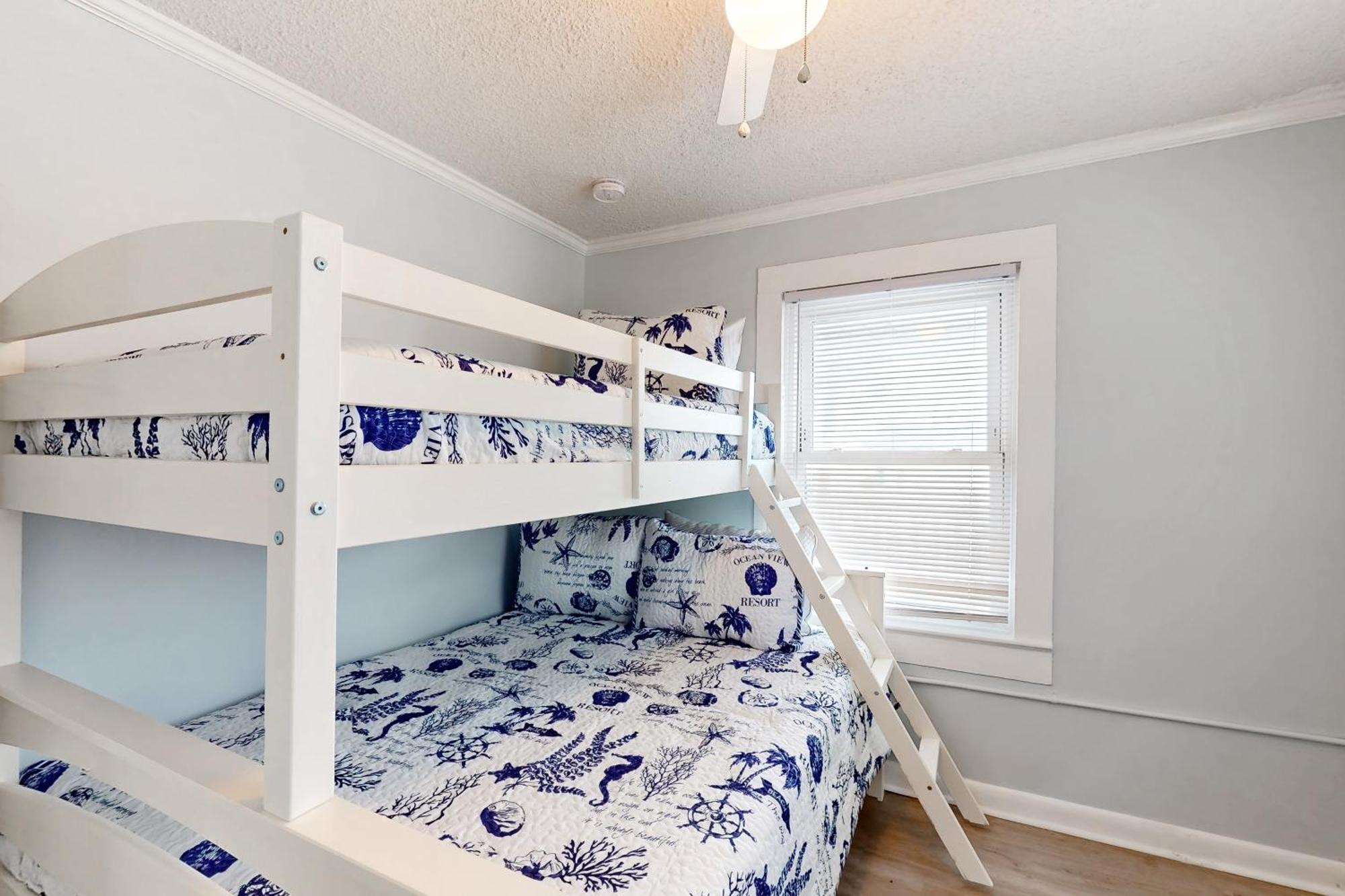 Pier View Cottage Unit 3 Кур-Бич Экстерьер фото